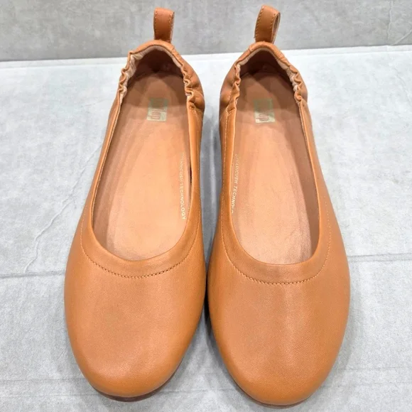 FitFlop Women's Tan Ballet Flats - Picture 3 of 13